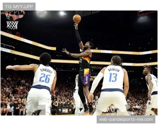 尤因篮下挡拆拉开防守差距 提升球队内线得分效率