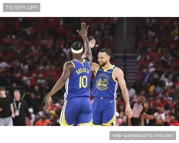 拉里伯德无球跑位比库里挡拆更擅长制造空间