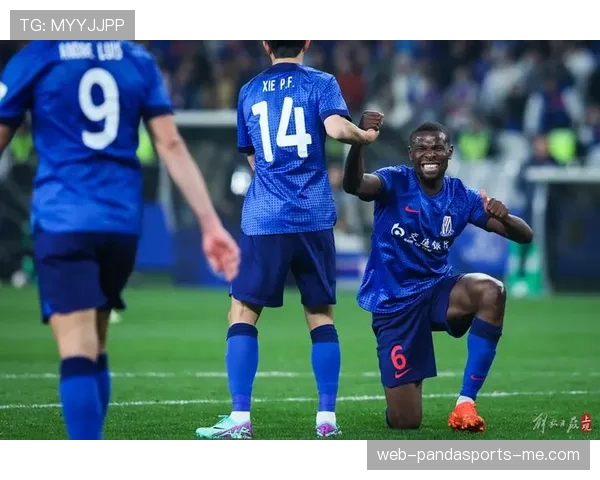 上海申花防守稳固，但进攻乏力制约领先优势扩大