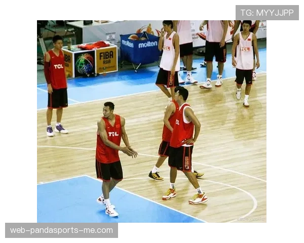 全面解析篮球比赛中发球干扰规则的定义与判罚标准